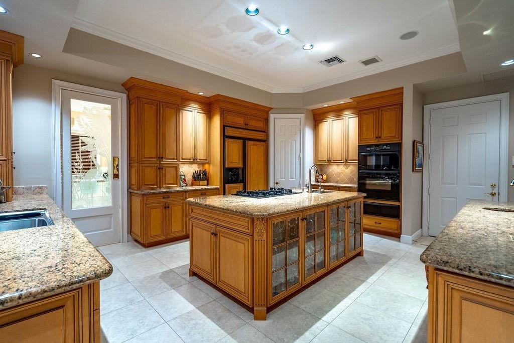 Lighthouse Point, Florida, 33064, United States, 4 Bedrooms Bedrooms, ,5.5 BathroomsBathrooms,Residential,Forsale,2011619