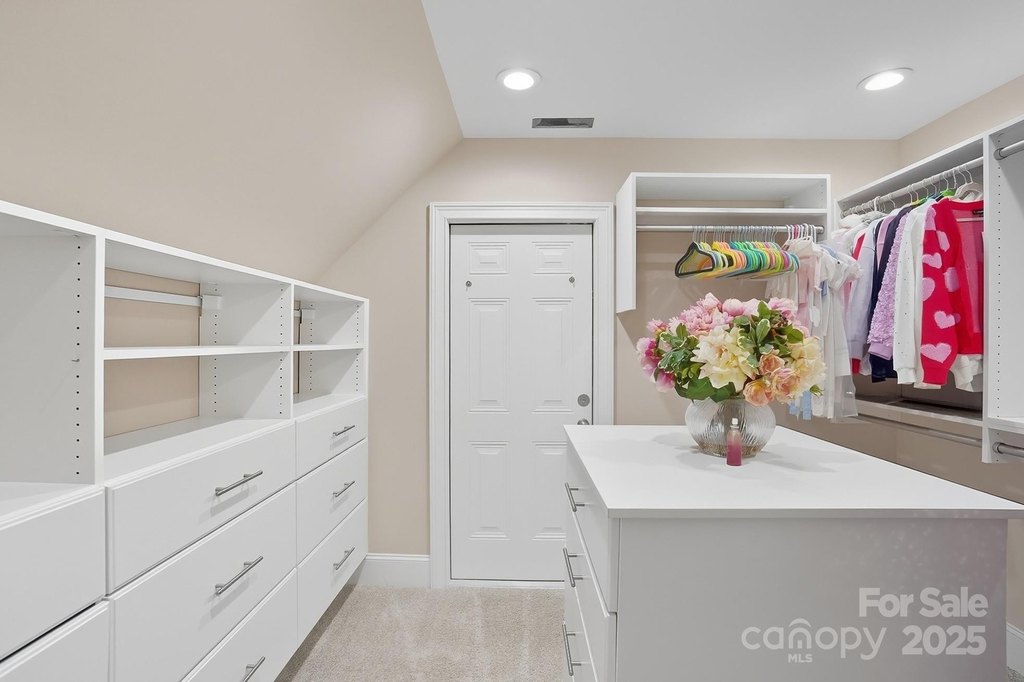 Belmont, North Carolina, 28012, United States, 3 Bedrooms Bedrooms, ,3.5 BathroomsBathrooms,Residential,Forsale,1985974