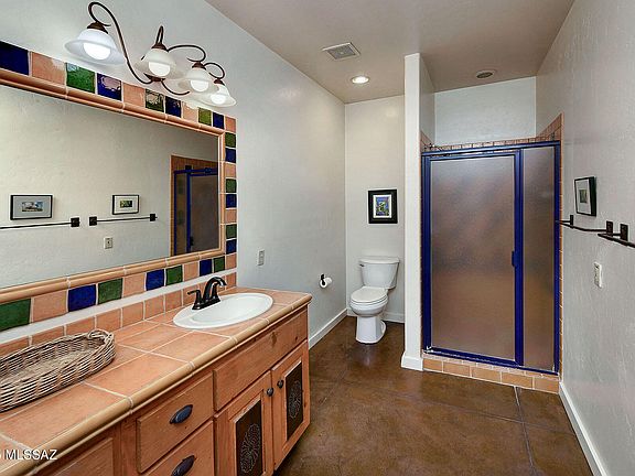 Tucson, Arizona, 85701, United States, 2 Bedrooms Bedrooms, ,3 BathroomsBathrooms,Residential,Forsale,1963517