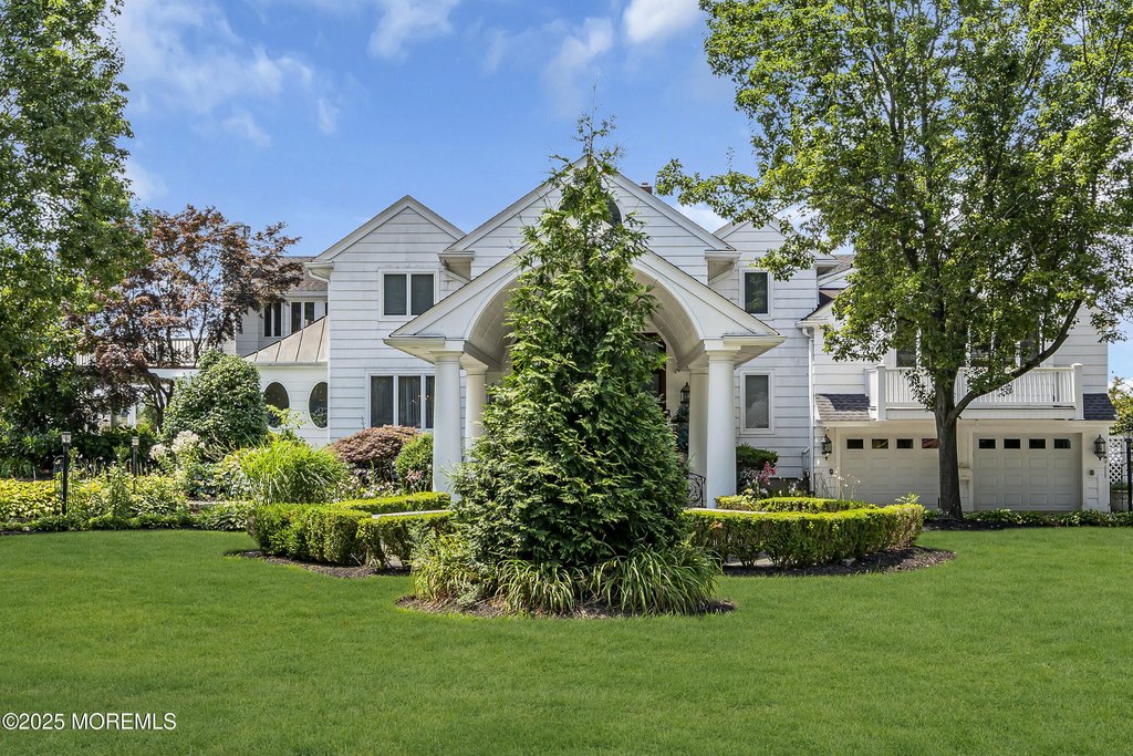 Toms River, New Jersey, 08753, United States, 5 Bedrooms Bedrooms, ,5.5 BathroomsBathrooms,Residential,Forsale,1954064