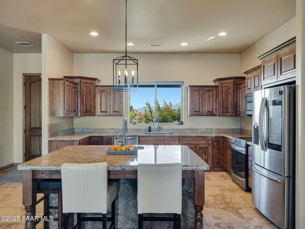 Prescott Valley, Arizona, 86315, United States, 4 Bedrooms Bedrooms, ,2 BathroomsBathrooms,Residential,Forsale,1968229