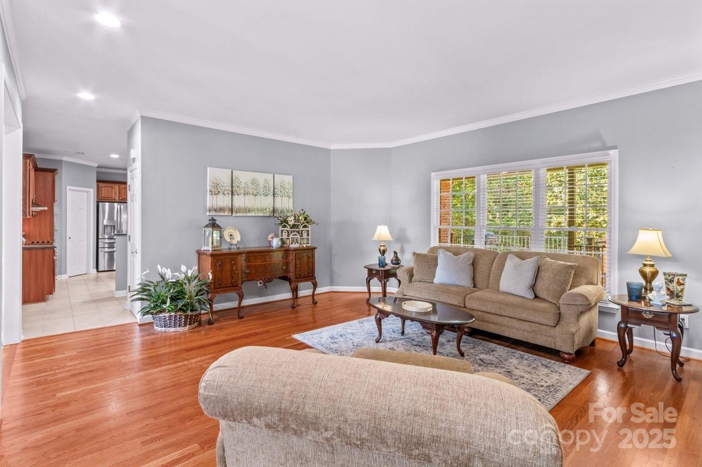 Lexington, North Carolina, 27295, United States, 3 Bedrooms Bedrooms, ,3.5 BathroomsBathrooms,Residential,Forsale,1985978