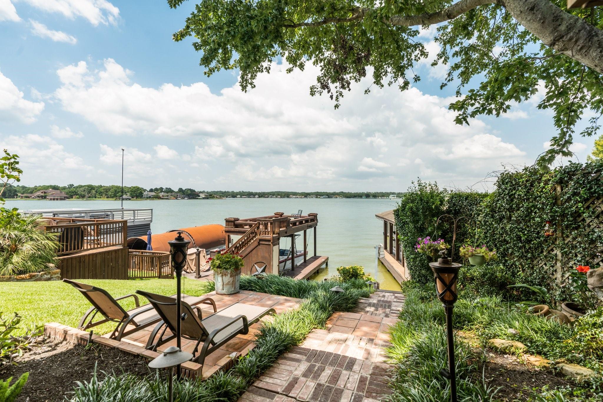 Montgomery, Texas, 77356, United States, 2 Bedrooms Bedrooms, ,2 BathroomsBathrooms,Residential,Forsale,1954141