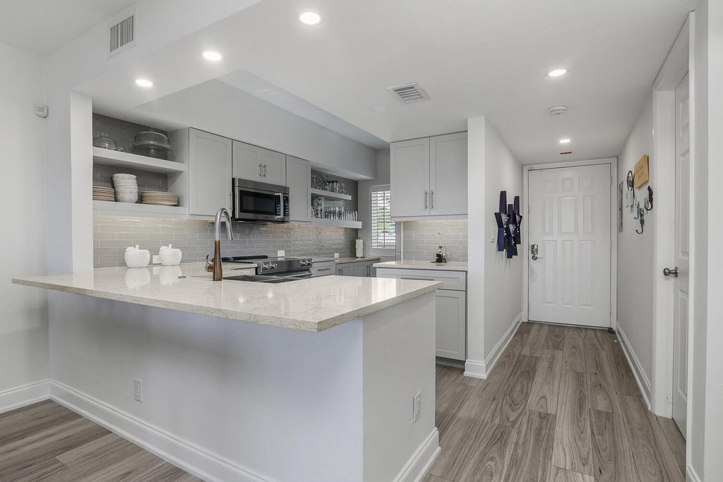 Marco Island, Florida, 34145, United States, 2 Bedrooms Bedrooms, ,2 BathroomsBathrooms,Residential,Forsale,1971940