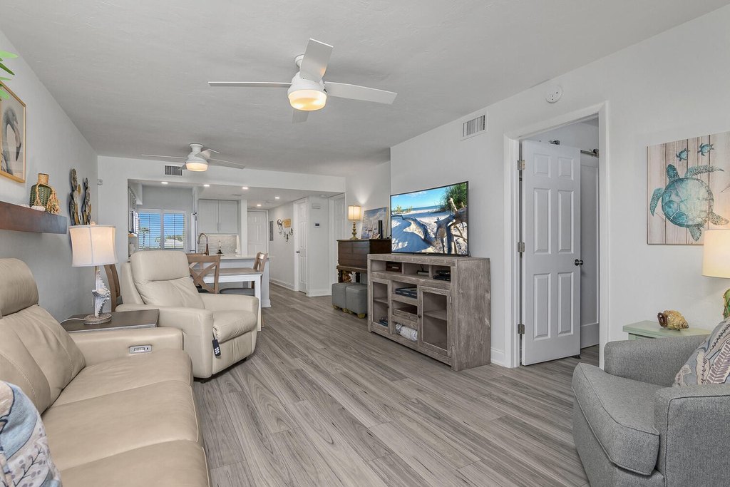 Marco Island, Florida, 34145, United States, 2 Bedrooms Bedrooms, ,2 BathroomsBathrooms,Residential,Forsale,1971940