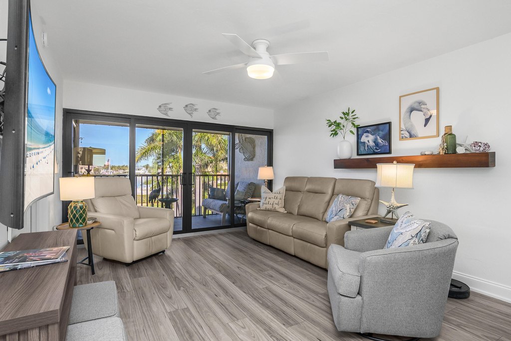 Marco Island, Florida, 34145, United States, 2 Bedrooms Bedrooms, ,2 BathroomsBathrooms,Residential,Forsale,2011560