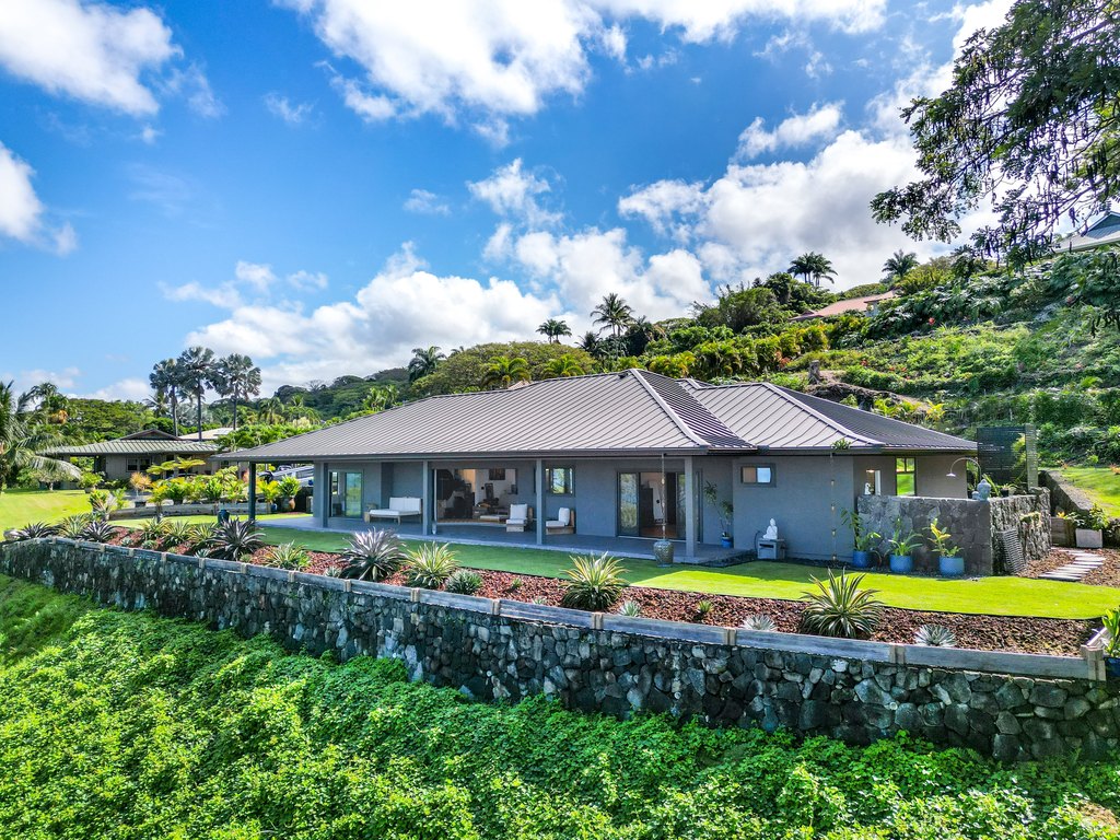 Kailua-Kona, Hawaii, 96725, United States, 3 Bedrooms Bedrooms, ,3 BathroomsBathrooms,Residential,Forsale,1989820