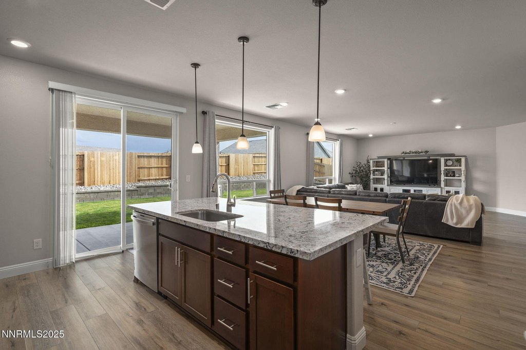 Sparks, Nevada, 89441, United States, 3 Bedrooms Bedrooms, ,2 BathroomsBathrooms,Residential,Forsale,1954160