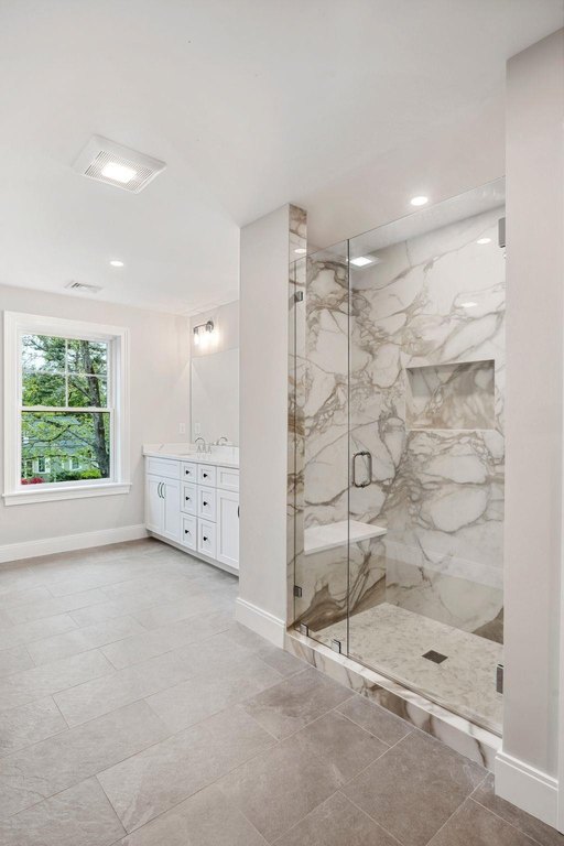 Kittery, Maine, 03905, United States, 4 Bedrooms Bedrooms, ,2.5 BathroomsBathrooms,Residential,Forsale,2002410