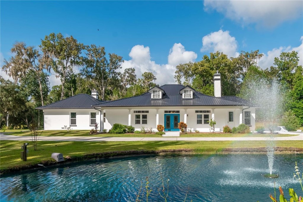 REDDICK, Florida, 32686, United States, 4 Bedrooms Bedrooms, ,4 BathroomsBathrooms,Residential,Forsale,1969786