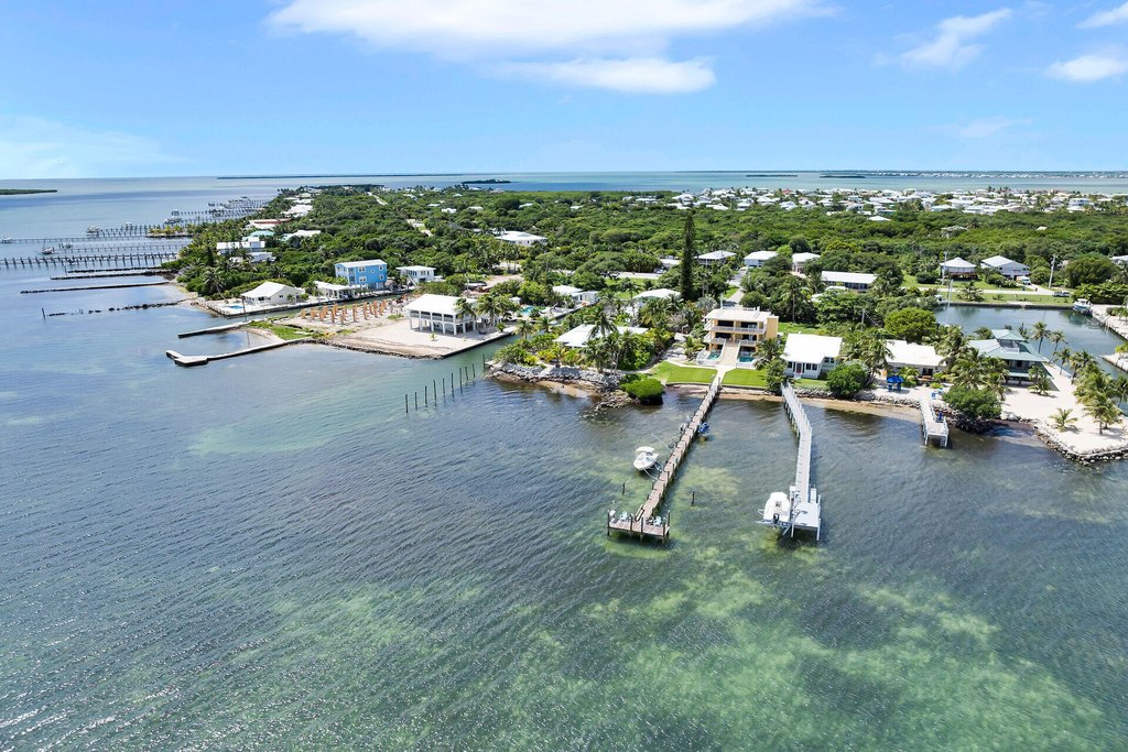 Summerland Key, Florida, 33042, United States, 2 Bedrooms Bedrooms, ,2 BathroomsBathrooms,Residential,Forsale,1971997