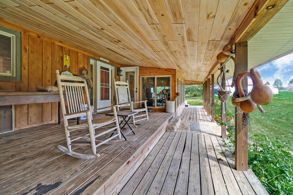 Allardt, Tennessee, 38504, United States, 2 Bedrooms Bedrooms, ,2 BathroomsBathrooms,Residential,Forsale,1953791