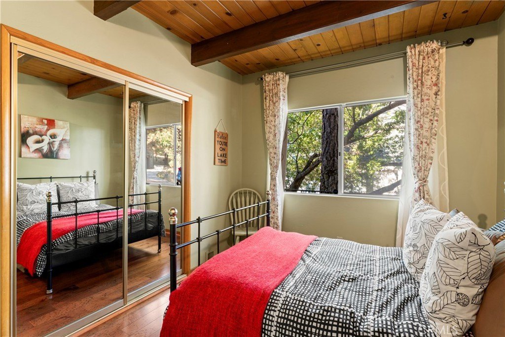 Lake Arrowhead, California, 92352, United States, 3 Bedrooms Bedrooms, ,2.5 BathroomsBathrooms,Residential,Forsale,1971033