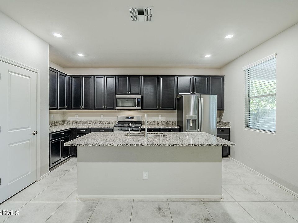 Gilbert, Arizona, 85296, United States, 3 Bedrooms Bedrooms, ,2 BathroomsBathrooms,Residential,Forsale,1953469