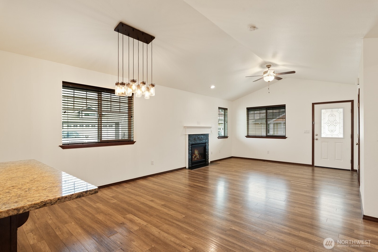 Sedro Woolley, Washington, 98284, United States, 3 Bedrooms Bedrooms, ,2 BathroomsBathrooms,Residential,Forsale,1965873