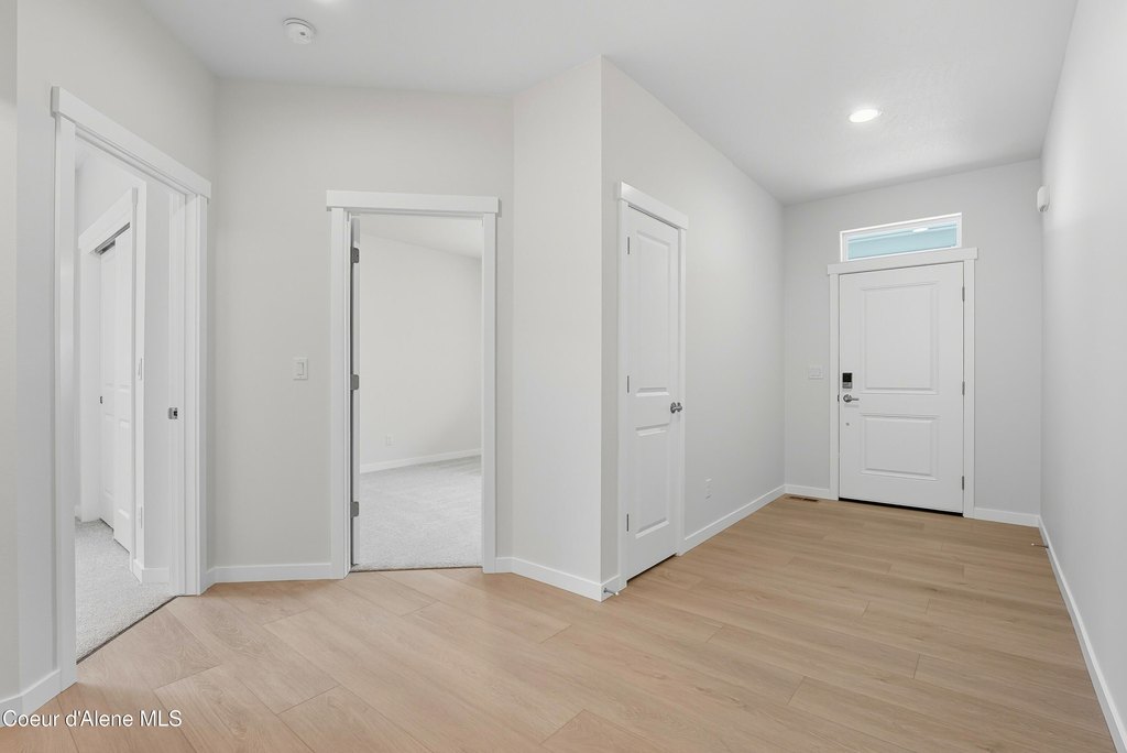 Coeur d'Alene, Idaho, 83815, United States, 4 Bedrooms Bedrooms, ,3 BathroomsBathrooms,Residential,Forsale,1984592