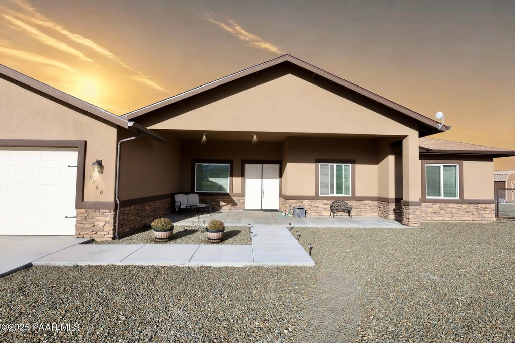 Prescott Valley, Arizona, 86315, United States, 4 Bedrooms Bedrooms, ,3 BathroomsBathrooms,Residential,Forsale,1994062