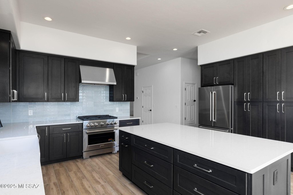 Tucson, Arizona, 85730, United States, 3 Bedrooms Bedrooms, ,3 BathroomsBathrooms,Residential,Forsale,2004422