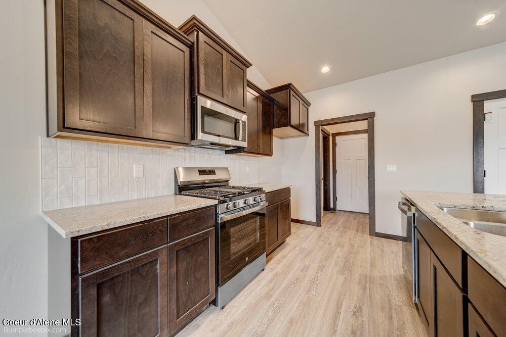 Post Falls, Idaho, 83854, United States, 3 Bedrooms Bedrooms, ,2 BathroomsBathrooms,Residential,Forsale,1984589