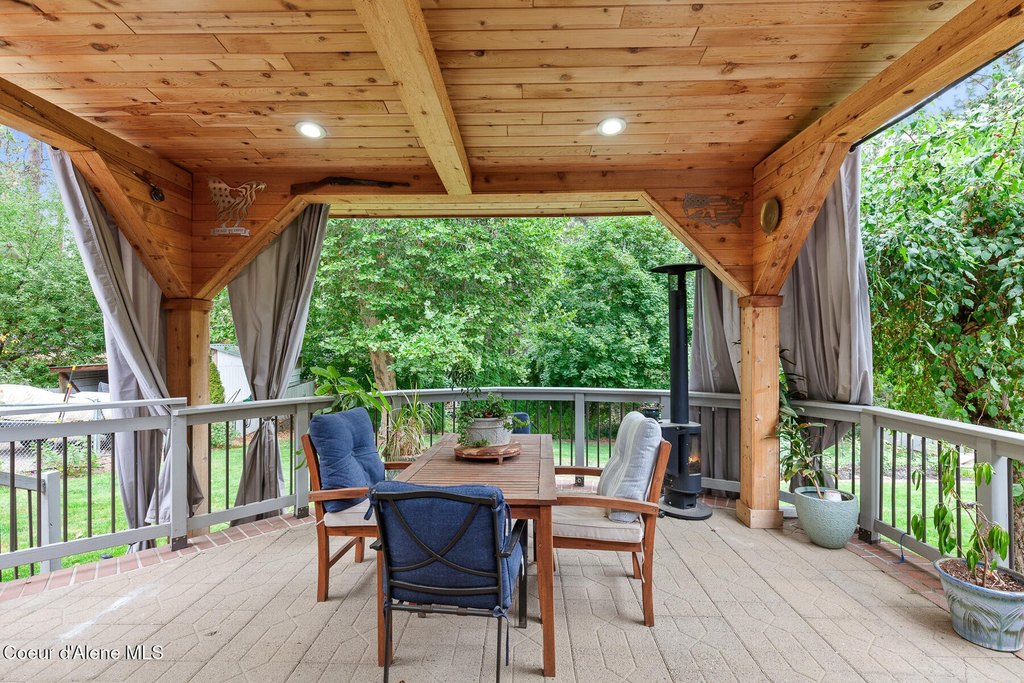 Coeur d'Alene, Idaho, 83815, United States, 3 Bedrooms Bedrooms, ,3 BathroomsBathrooms,Residential,Forsale,1984584