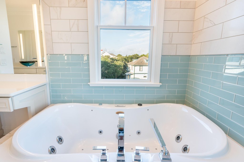 Mount Pleasant, South Carolina, 29464, United States, 4 Bedrooms Bedrooms, ,4 BathroomsBathrooms,Residential,Forsale,1985964