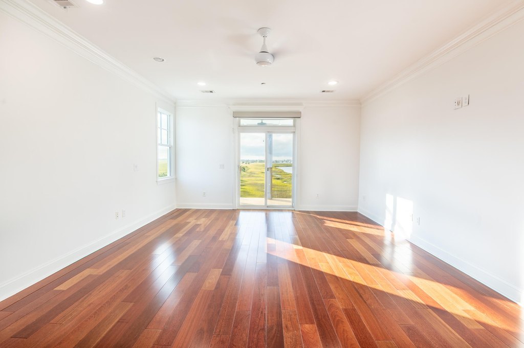 Mount Pleasant, South Carolina, 29464, United States, 4 Bedrooms Bedrooms, ,4 BathroomsBathrooms,Residential,Forsale,1985964