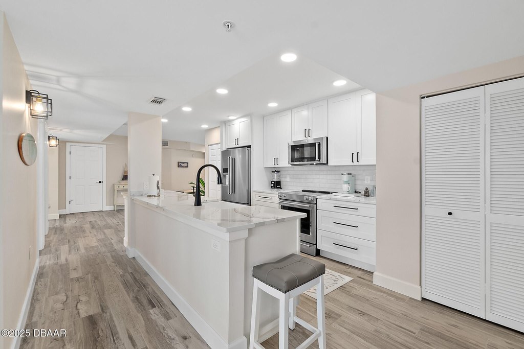 Daytona Beach Shores, Florida, 32118, United States, 3 Bedrooms Bedrooms, ,3 BathroomsBathrooms,Residential,Forsale,2007382