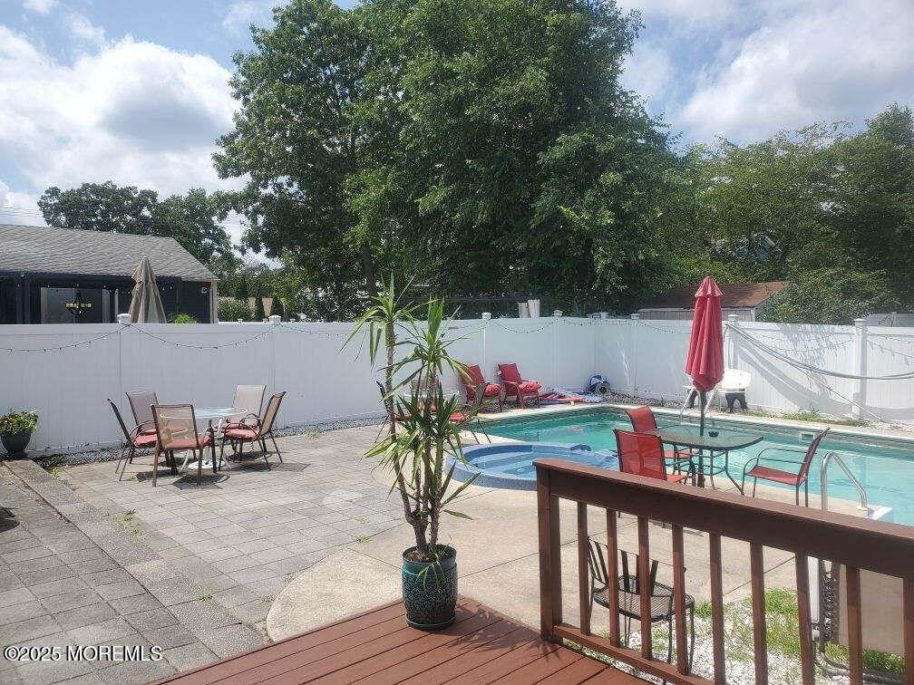 Brick, New Jersey, 08724, United States, 3 Bedrooms Bedrooms, ,2 BathroomsBathrooms,Residential,Forsale,1994035