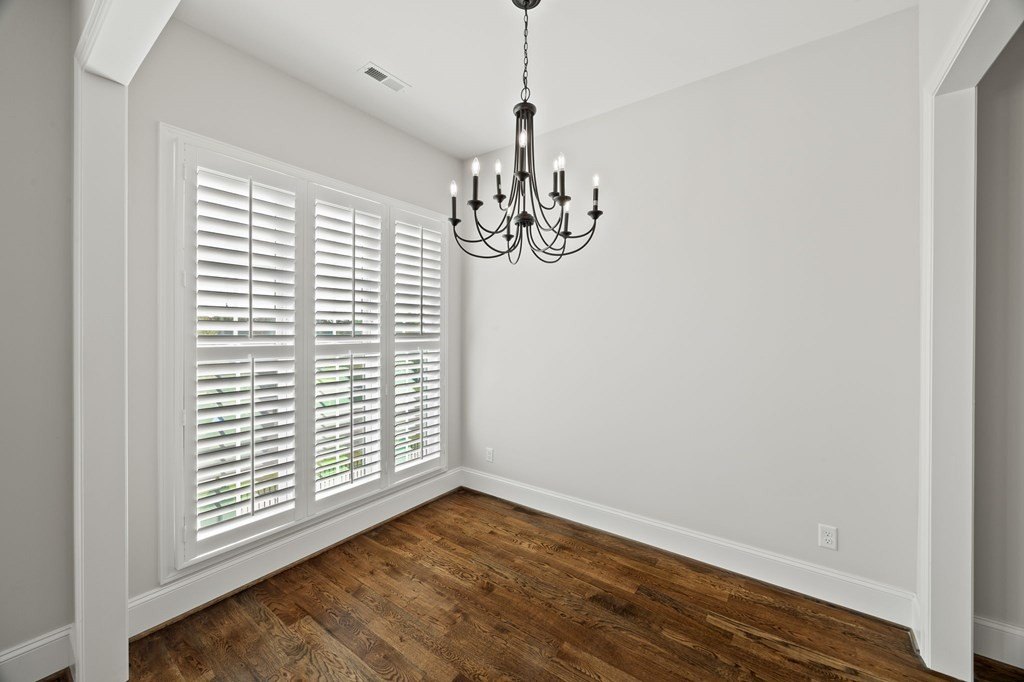 Cookeville, Tennessee, 38501, United States, 3 Bedrooms Bedrooms, ,3 BathroomsBathrooms,Residential,Forsale,1968519