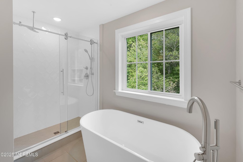 Manalapan, New Jersey, 07726, United States, 3 Bedrooms Bedrooms, ,3.5 BathroomsBathrooms,Residential,Forsale,1984550