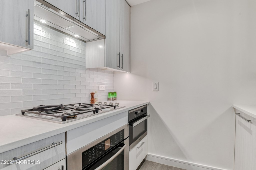 Long Branch, New Jersey, 07740, United States, 1 Bedroom Bedrooms, ,1 BathroomBathrooms,Residential,Forsale,1984571