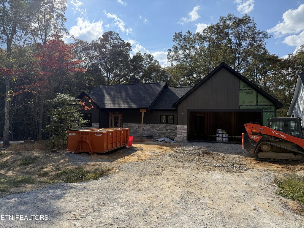 Crossville, Tennessee, 38558, United States, 3 Bedrooms Bedrooms, ,2 BathroomsBathrooms,Residential,Forsale,1996589