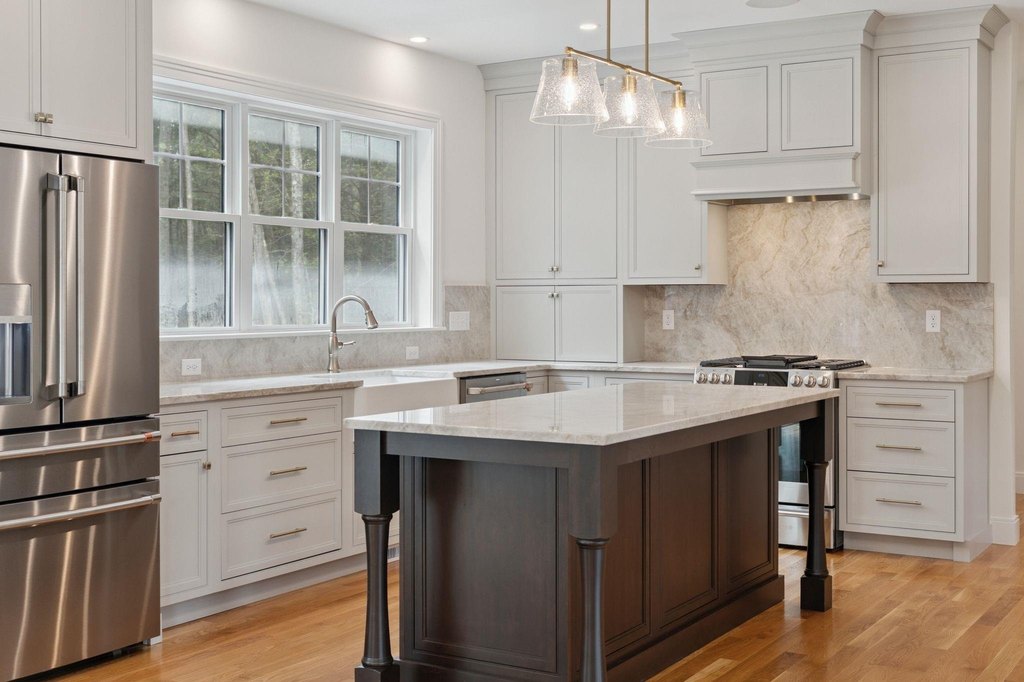 Kittery, Maine, 03905, United States, 4 Bedrooms Bedrooms, ,2.5 BathroomsBathrooms,Residential,Forsale,1968473