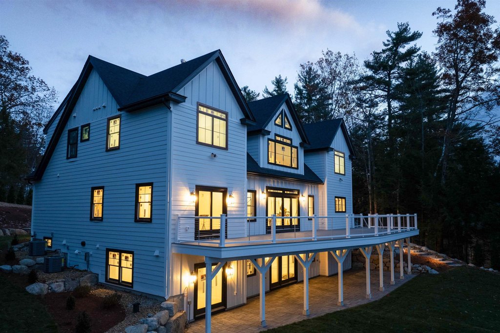 Meredith, New Hampshire, 03253, United States, 6 Bedrooms Bedrooms, ,6.5 BathroomsBathrooms,Residential,Forsale,1893919