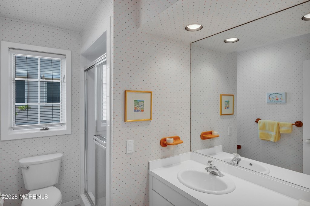 Mantoloking, New Jersey, 08738, United States, 5 Bedrooms Bedrooms, ,4.5 BathroomsBathrooms,Residential,Forsale,1966041