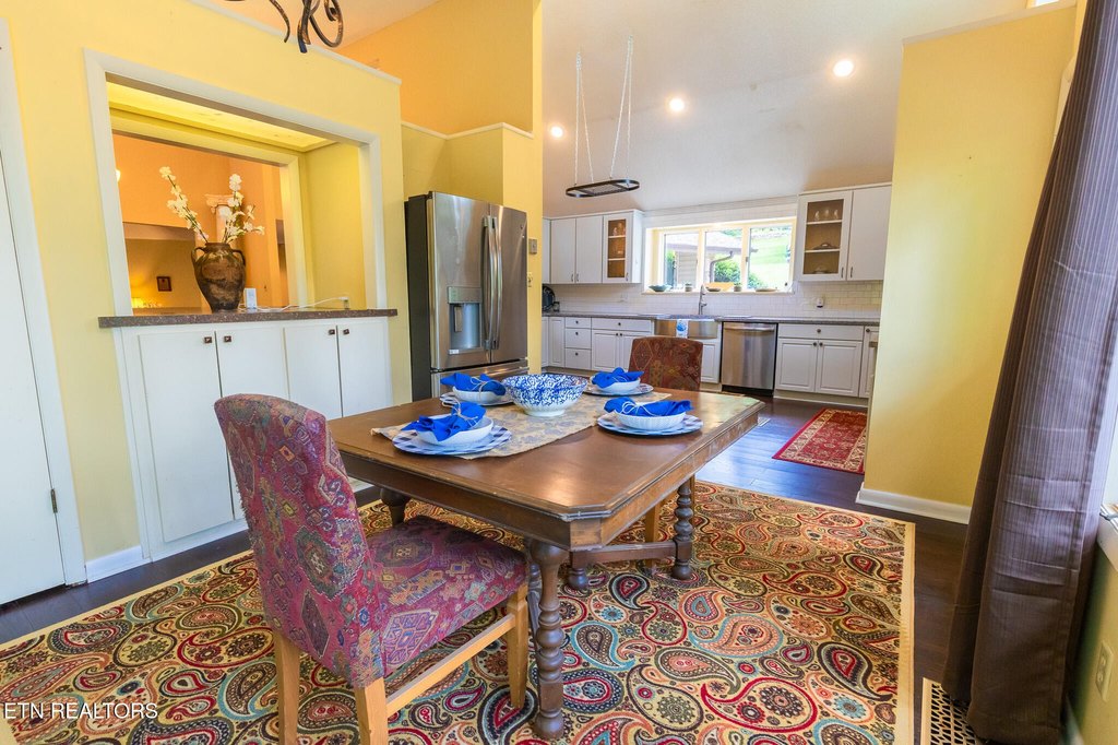 Knoxville, Tennessee, 37919, United States, 4 Bedrooms Bedrooms, ,3.5 BathroomsBathrooms,Residential,Forsale,1893800