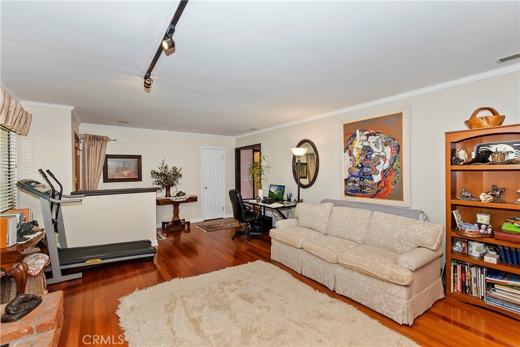 Crestline, California, 92325, United States, 3 Bedrooms Bedrooms, ,2 BathroomsBathrooms,Residential,Forsale,2013198