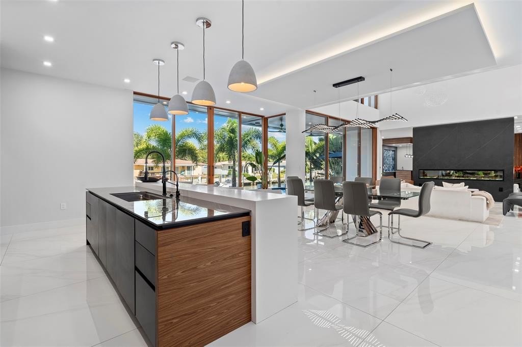 Lighthouse Point, Florida, 33064, United States, 5 Bedrooms Bedrooms, ,5.5 BathroomsBathrooms,Residential,Forsale,2011622