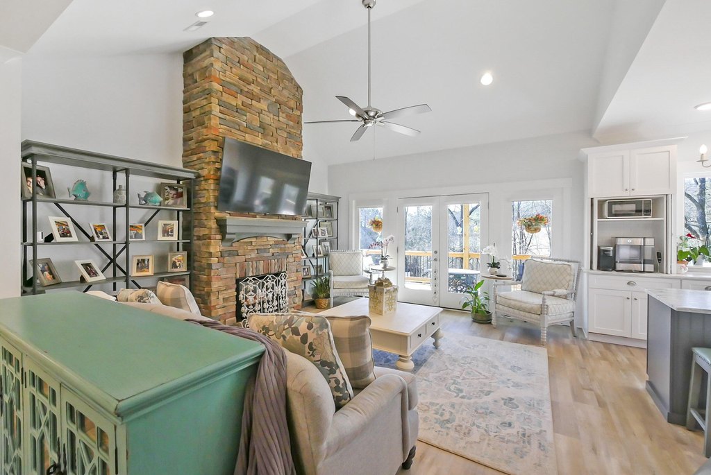 Harrison, Tennessee, 37341, United States, 2 Bedrooms Bedrooms, ,2 BathroomsBathrooms,Residential,Forsale,2011263