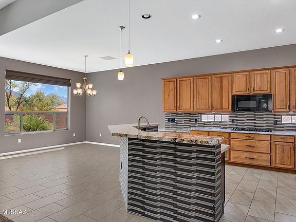 Oro Valley, Arizona, 85755, United States, 3 Bedrooms Bedrooms, ,2 BathroomsBathrooms,Residential,Forsale,1963528