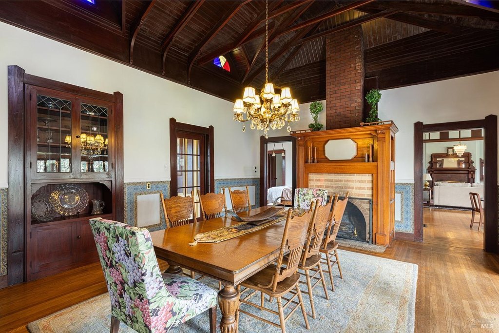 Windsor, California, 95492, United States, 5 Bedrooms Bedrooms, ,4 BathroomsBathrooms,Residential,Forsale,2004744