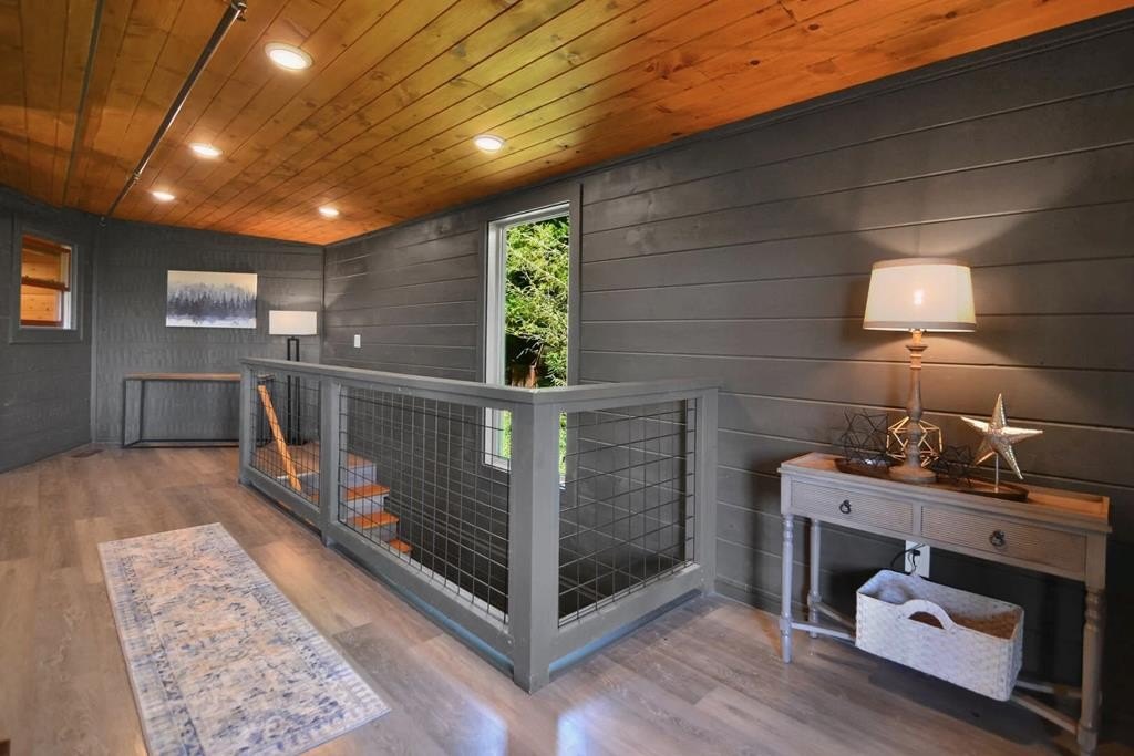 Sevierville, Tennessee, 37862, United States, 3 Bedrooms Bedrooms, ,6.5 BathroomsBathrooms,Residential,Forsale,2011936