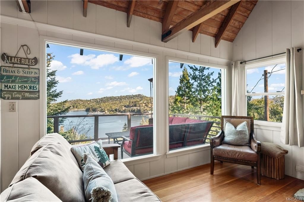 Lake Arrowhead, California, 92352, United States, 2 Bedrooms Bedrooms, ,2 BathroomsBathrooms,Residential,Forsale,1971035