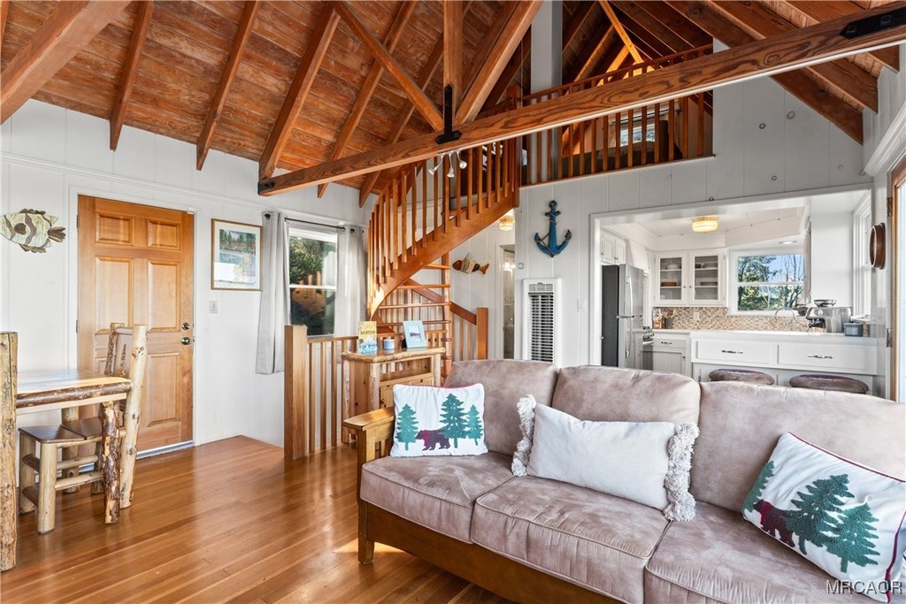 Lake Arrowhead, California, 92352, United States, 2 Bedrooms Bedrooms, ,2 BathroomsBathrooms,Residential,Forsale,1971035