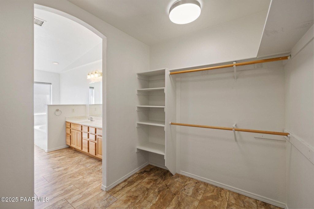 Chino Valley, Arizona, 86323, United States, 3 Bedrooms Bedrooms, ,2 BathroomsBathrooms,Residential,Forsale,1994067