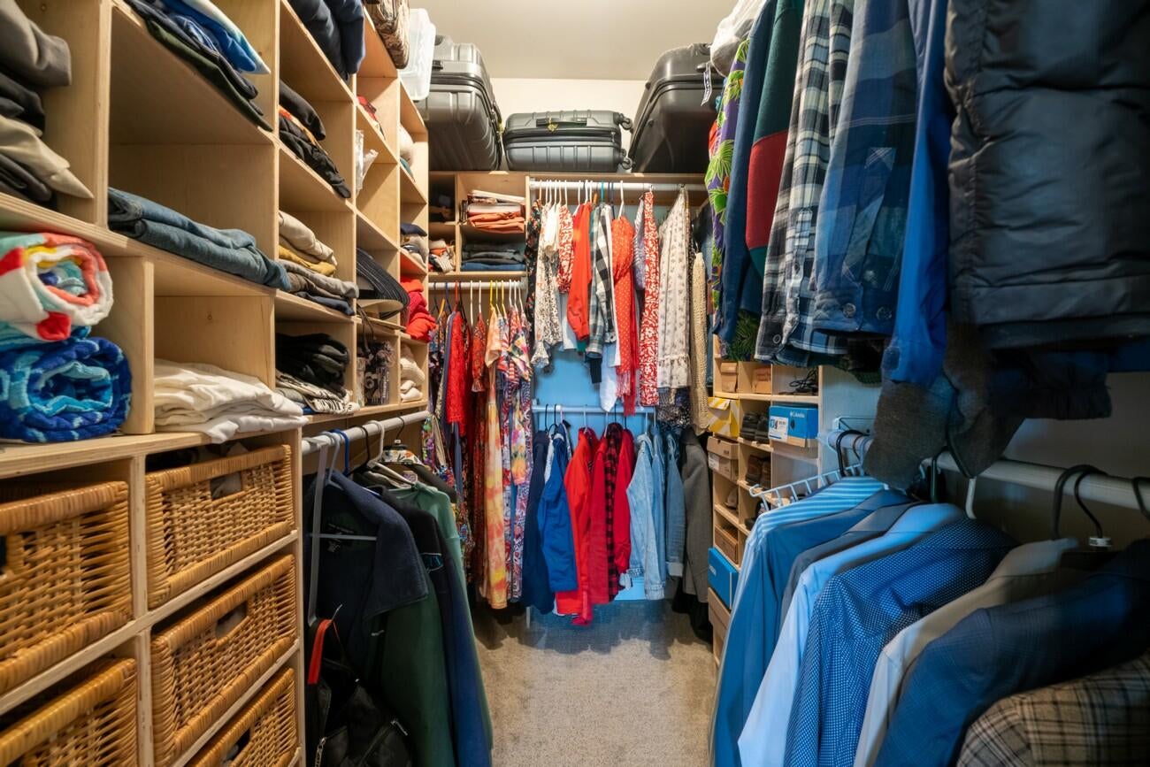 Calhoun, Georgia, 30701, United States, 5 Bedrooms Bedrooms, ,4 BathroomsBathrooms,Residential,Forsale,1963598