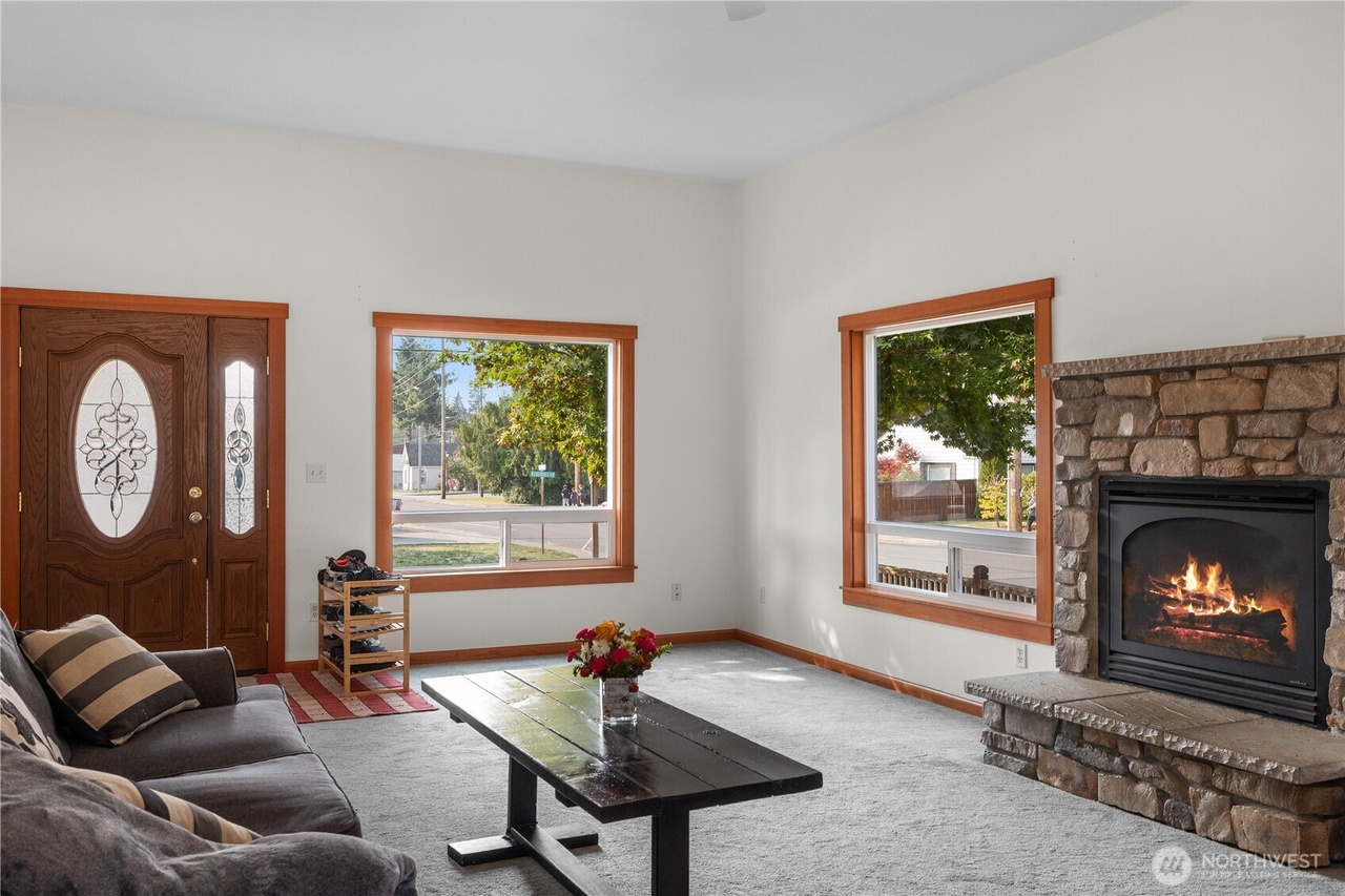 Granite Falls, Washington, 98252, United States, 3 Bedrooms Bedrooms, ,2 BathroomsBathrooms,Residential,Forsale,1965881