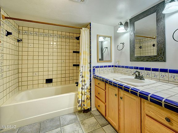 Tucson, Arizona, 85718, United States, 4 Bedrooms Bedrooms, ,2 BathroomsBathrooms,Residential,Forsale,1963537