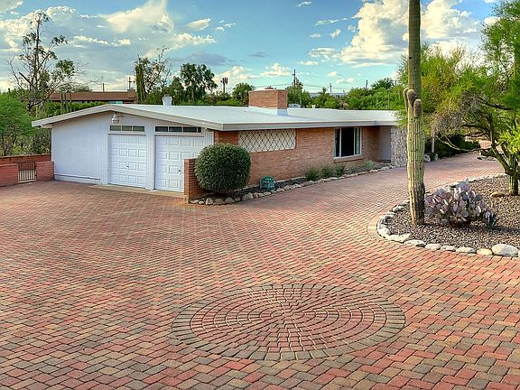 Tucson, Arizona, 85718, United States, 4 Bedrooms Bedrooms, ,2 BathroomsBathrooms,Residential,Forsale,1963537
