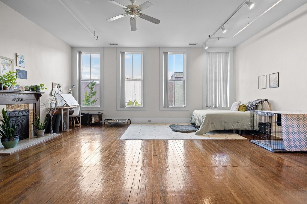 Chattanooga, Tennessee, 37402, United States, 4 Bedrooms Bedrooms, ,4.5 BathroomsBathrooms,Residential,Forsale,2011235